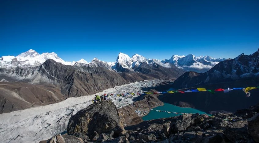 Everest Via Gokyo Ri Trek